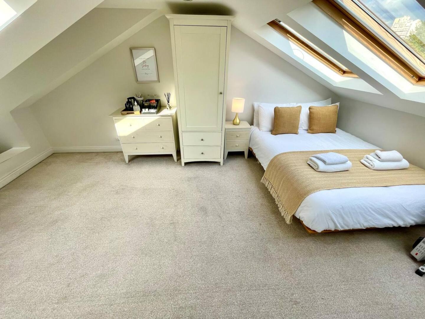 Bright Quiet Loft Room Ensuite Serene Clapham Area 런던 외부 사진